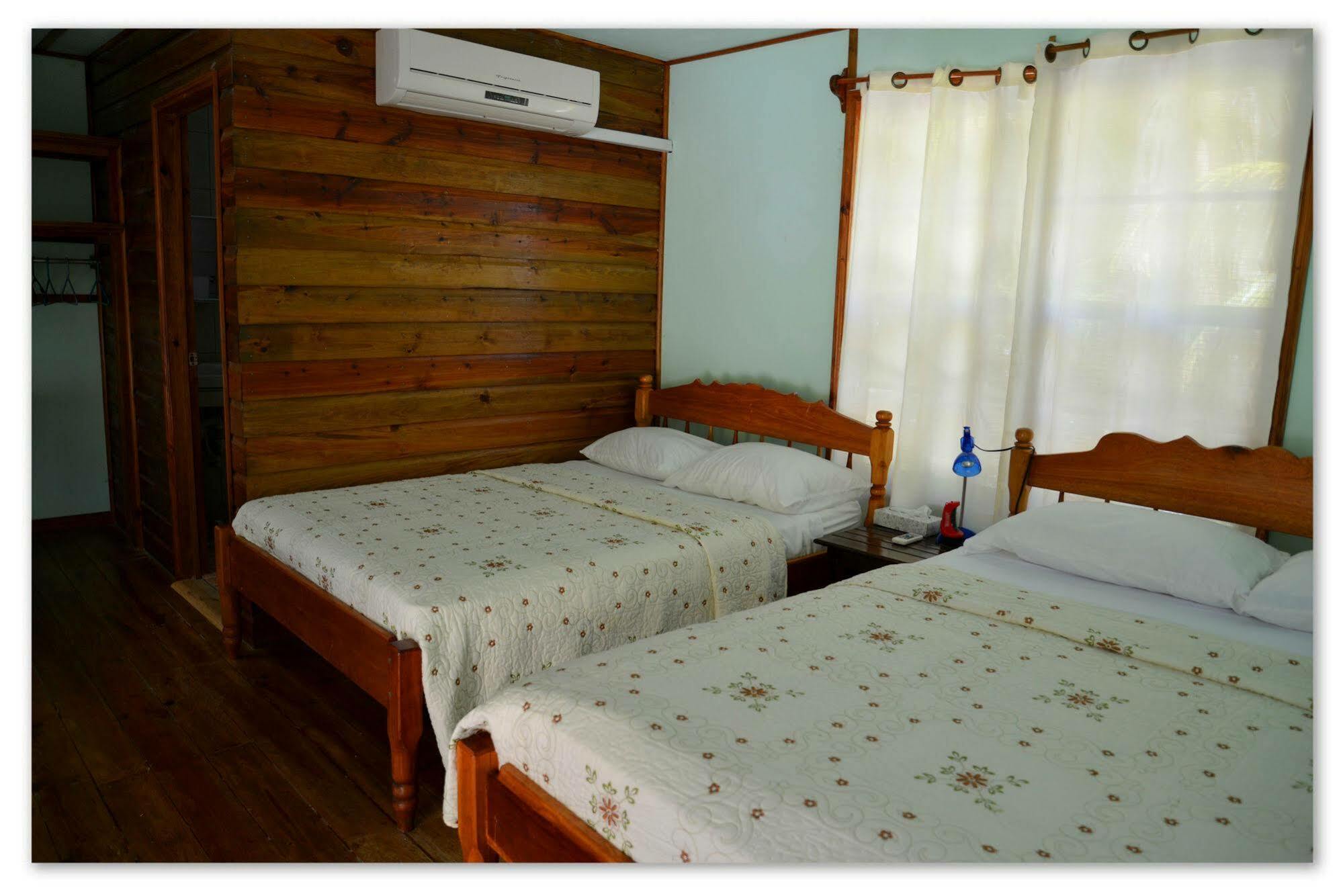 Isla Marisol Resort Extérieur photo